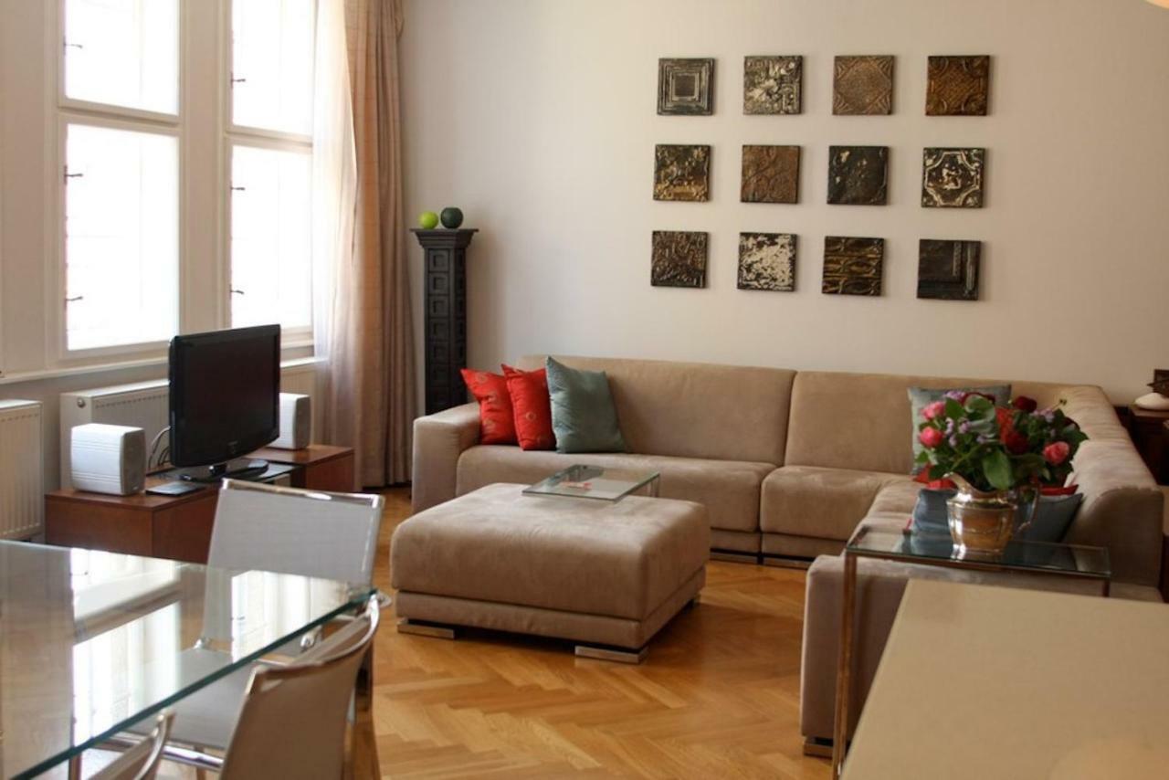 Spacious Elegance In The Heart Of Old Town Prague Ngoại thất bức ảnh