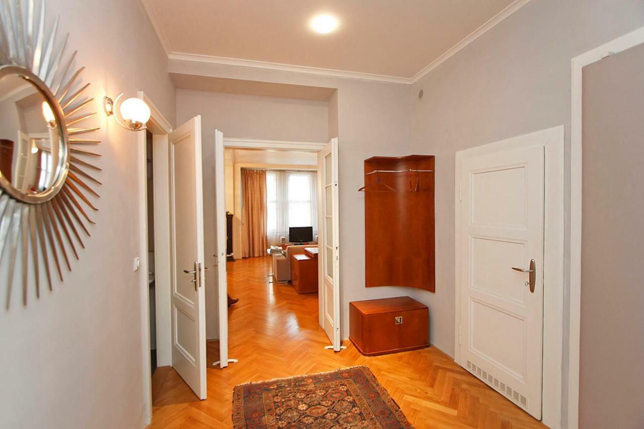 Spacious Elegance In The Heart Of Old Town Prague Ngoại thất bức ảnh